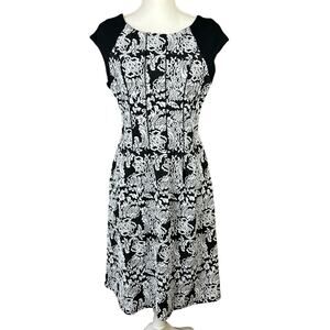 Alex Marie Dress Size Medium Black White Floral Lined Classic Fit Flare Corpcore
